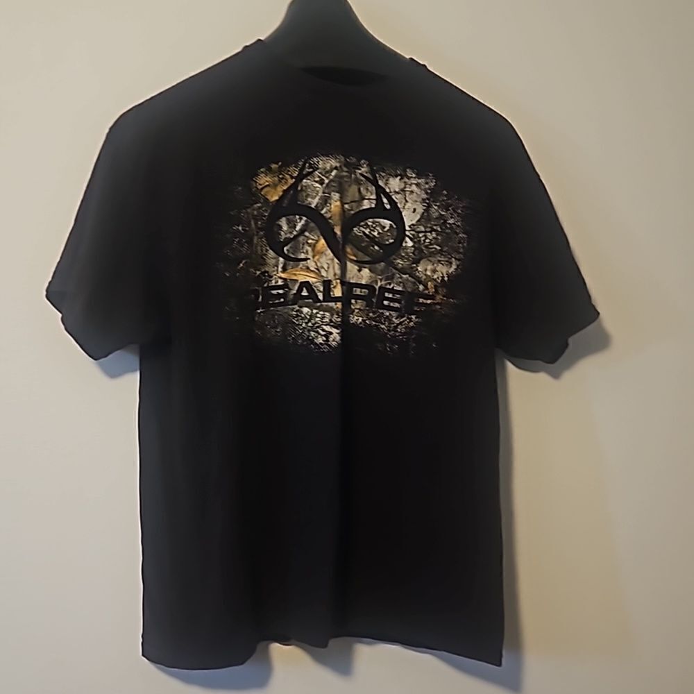 Realtree men’s short sleeve T shirt XL